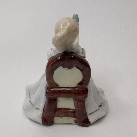 Vintage Figurine 18th Century Girl Playing Harp/Floral Dress/Bird Hand Painted - Picture 5 of 9